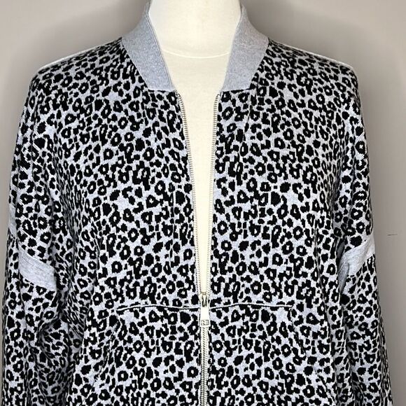 SCOTT & Scott London Animal Print Brooklyn Cashmere Knit Bomber Jacket Sweater - Picture 6 of 10